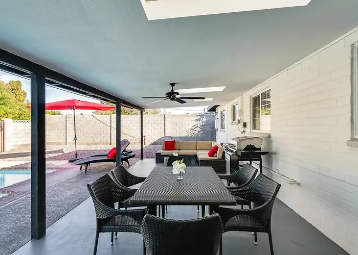 Superhost 3br Pool Escape Near Old Town & Phx *