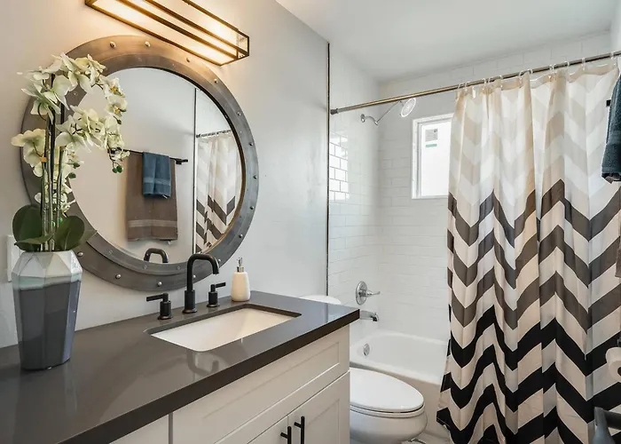 Superhost 3br Pool Escape Near Old Town & Phx Holiday home Phoenix