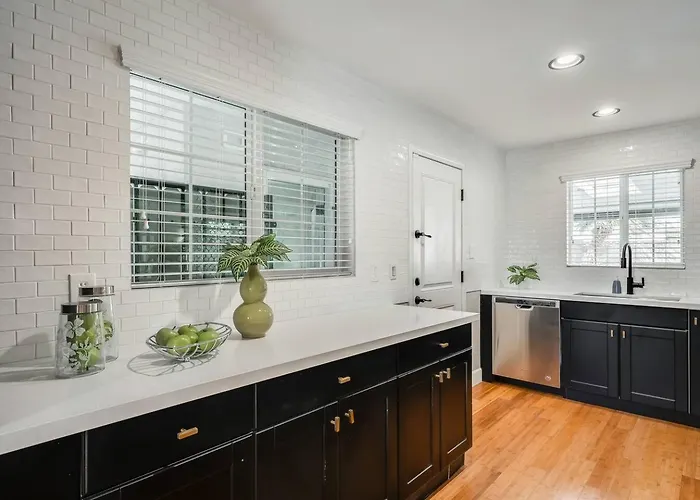 Superhost 3br Pool Escape Near Old Town & Phx Holiday home