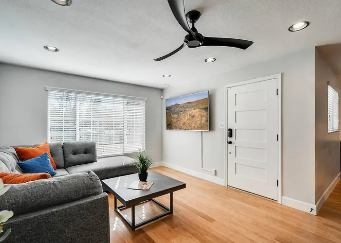Superhost 3br Pool Escape Near Old Town & Phx Phoenix
